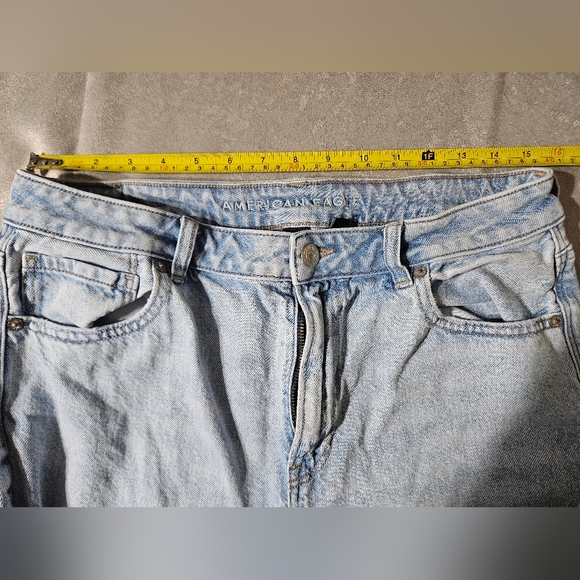 American Eagle Faded Style Strigid Denim Jeans Size 12 - Picture 4 of 7